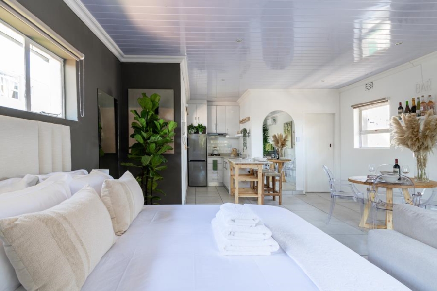 To Let 0 Bedroom Property for Rent in Green Point Western Cape